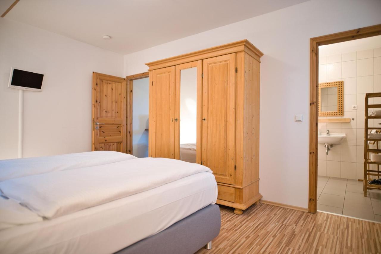 Zum Goldenen Anker Aparthotel Stralsund Exterior photo