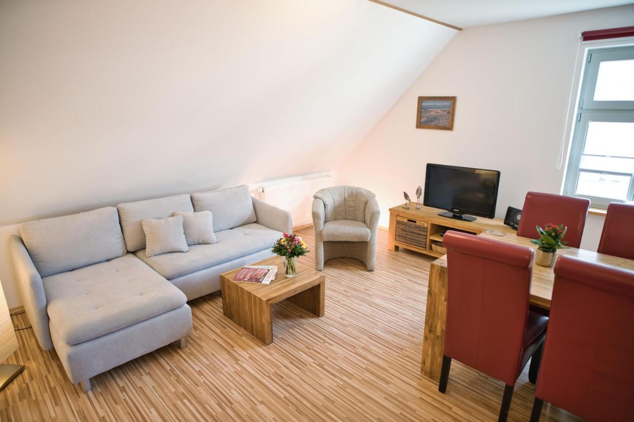 Zum Goldenen Anker Aparthotel Stralsund Exterior photo